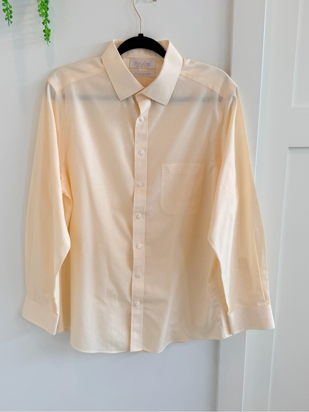 Roundtree & Yorke Gold Label Slim Fit Long Sleeve Men’s Dress Shirt 100% Poplin